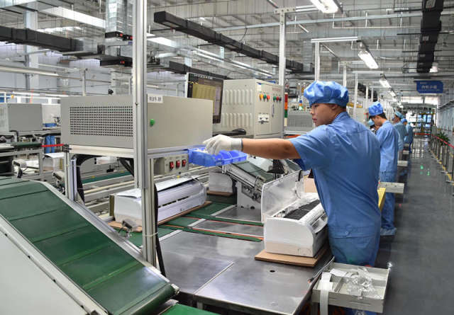 青岛名牌的锻造记 停、砸、烧与三分钟热度的觉醒